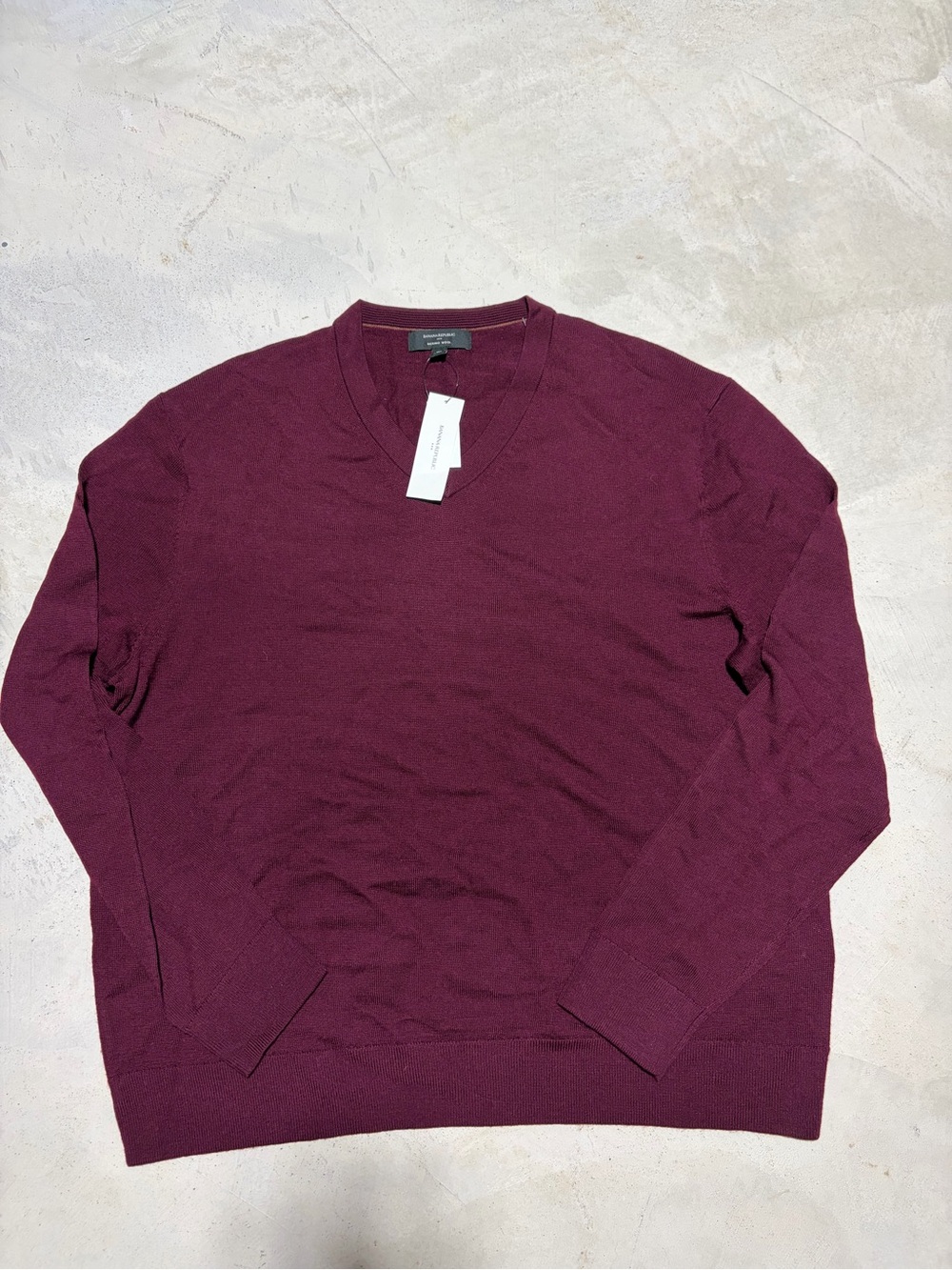 Banana republic NWT Men's merino wool Sweater - Burgundy XL MSRP$80
